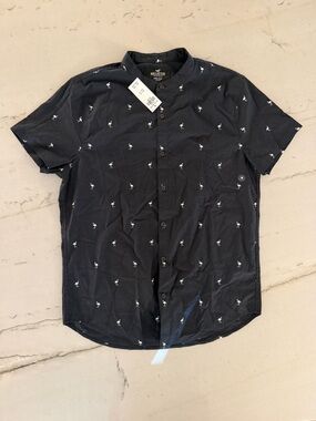 Hollister Mens Black Short Sleeve Button Up Shirt Size Medium Flamingos